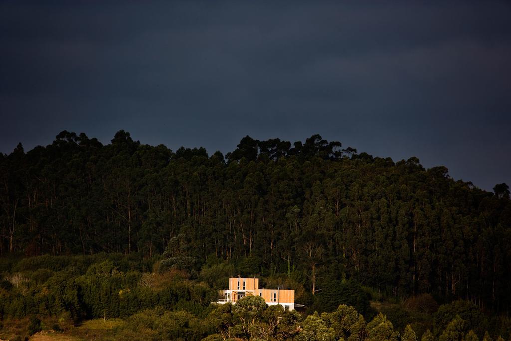 Hotel A Miranda Feas Exterior photo